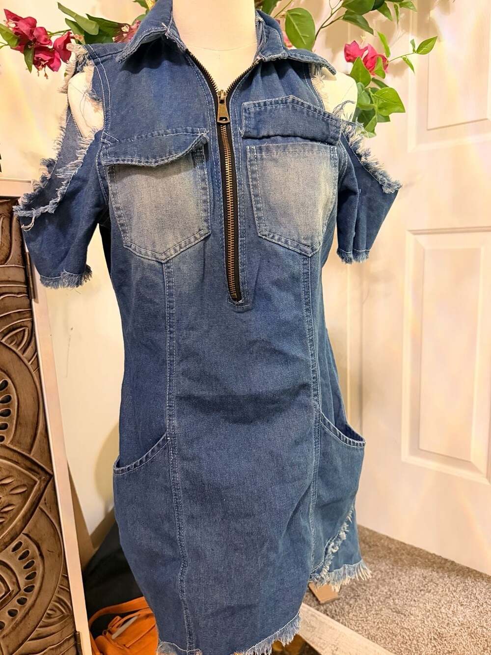 Cold Shoulder Denim Mini Dress for Women Half Zip V Neck Frayed Hem Pockets, Blu
